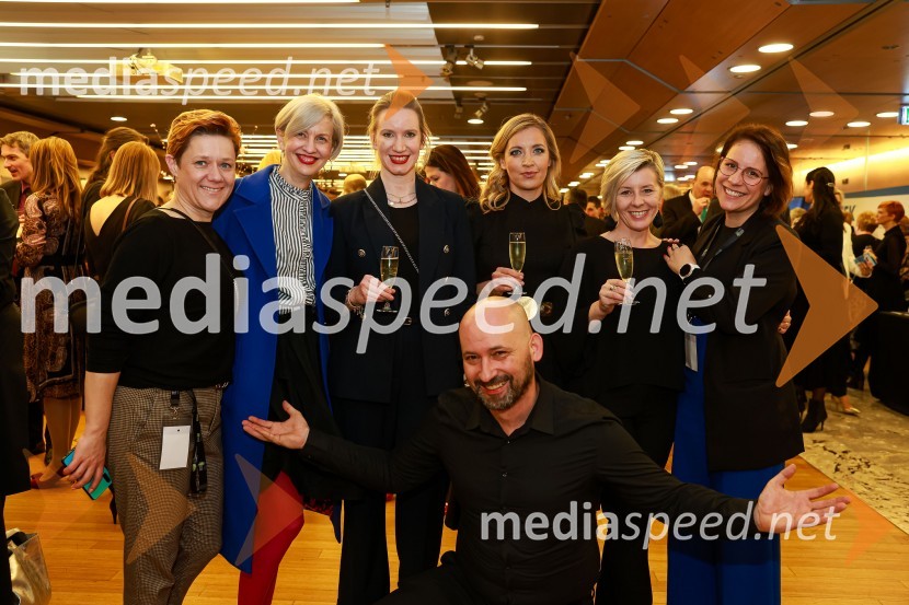  ... ;  Anja Rebek, Fabulatorij d.o.o.;  Sanja Martinec, Fabulatorij;  Srečko Štagar, ZTKK;  ... ;  ... ;  ... 55. podelitev Nagrad GZS za izjemne gospodarske in podjetniške dosežke