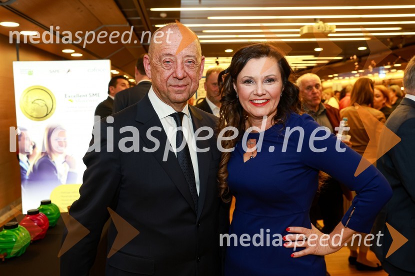 Tibor Šimonka, predsednik Gospodarske zbornice Slovenije ;  Andreja Jernejčič, direktorica podjetja za piar, digitalni piar, komuniciranje, treninge javnega nastopanja in izobraževanja Lin&Nil55. podelitev Nagrad GZS za izjemne gospodarske in podjetniške dosežke