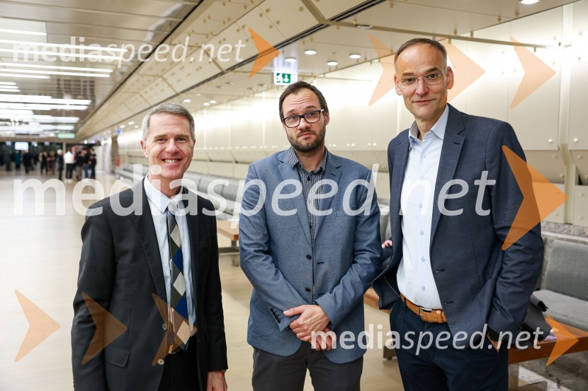  ... ;  ... ;  Aleksander Salkič, korporativno komuniciranje, A155. podelitev Nagrad GZS za izjemne gospodarske in podjetniške dosežke