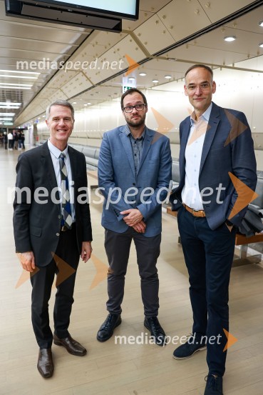  ... ;  ... ;  Aleksander Salkič, korporativno komuniciranje, A155. podelitev Nagrad GZS za izjemne gospodarske in podjetniške dosežke