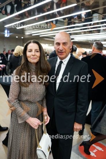  Katja Dolenc Batagelj, izvršna dirketorica trženja, Postojnska jama;  Marjan  Batagelj, predsednik upravnega odbora, Postojnska jama55. podelitev Nagrad GZS za izjemne gospodarske in podjetniške dosežke