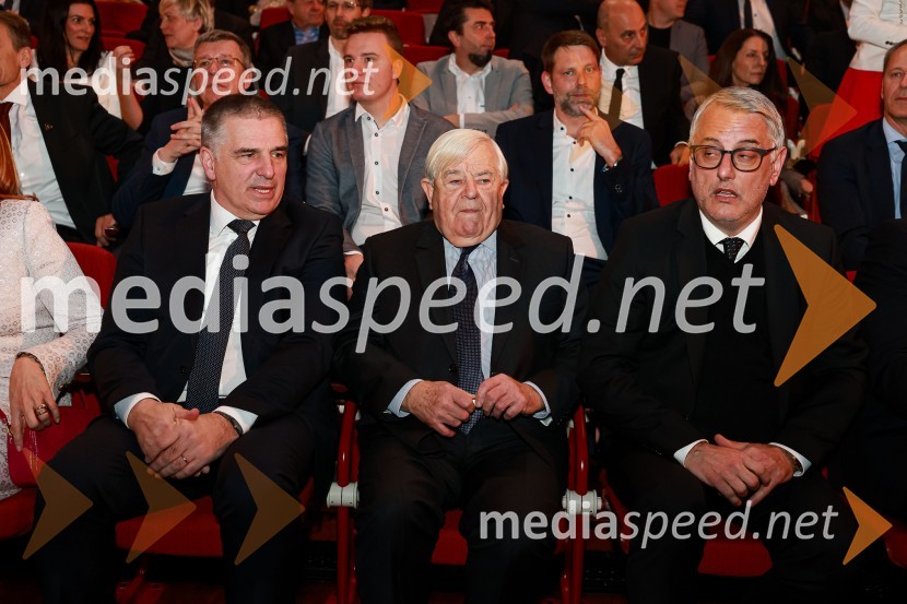  Marko Lotrič, Lotrič d.o.o. ;  Milan Kučan, nekdanji predsednik Republike Slovenije;  Matjaž Han, minister za gospodarski razvoj in tehnologijo55. podelitev Nagrad GZS za izjemne gospodarske in podjetniške dosežke