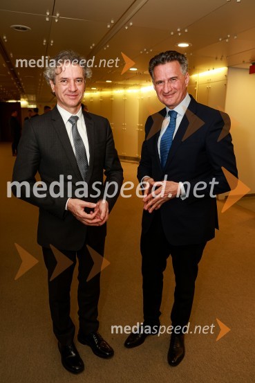 dr. Robert Golob, predsednik vlade RS;  Milan Martin Cvikl, viceguverner Banke Slovenije55. podelitev Nagrad GZS za izjemne gospodarske in podjetniške dosežke