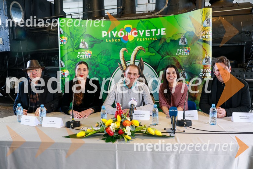  Urban Centa, programski direktor festivala Pivo in cvetje Laško;  Tina Belej, direktorica festivala Pivo in cvetje Laško;  Urban Kramberger, manager blagovne skupine, Pivovarna Laško Union;  Jana Morelj, radijska in TV voditeljica;  Gregor Zalokar, TrickyDisco! PiArt58. festival Pivo in Cvetje, novinarska konferenca