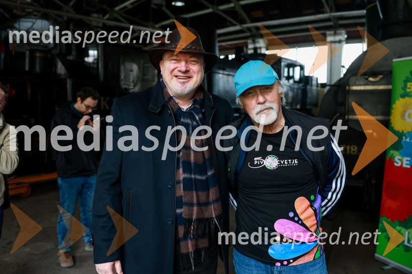  Urban Centa, programski direktor festivala Pivo in cvetje Laško;  Dragan  Bulič, glasbeni urednik58. festival Pivo in Cvetje, novinarska konferenca