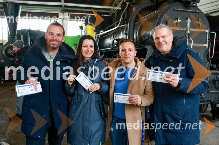  Iztok Gustinčič, radijski voditelj, glasbenik;  Jana Morelj, radijska in TV voditeljica;  Blaž  Babić, animator publike na POP TV in stand up komik;  Miha Deželak, radijski voditelj, humanitarec58. festival Pivo in Cvetje, novinarska konferenca