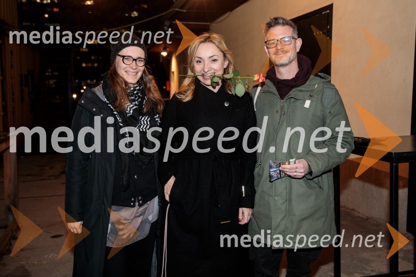  Urška Brodar, dramaturginja, Slovensko mladinsko gledališče;  Tina Dobnik, producentka MASKA;  Tibor Mihelič Syed, direktor, Slovensko mladinsko gledališčeSpolna vzgoja II: IGRE, premiera, Nova Pošta, SMG Ljubljana