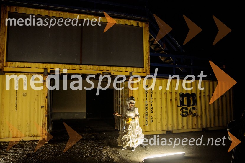  Lina Akif, igralkaSpolna vzgoja II: IGRE, premiera, Nova Pošta, SMG Ljubljana