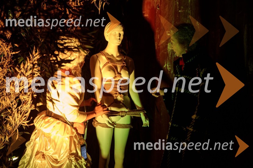  Lina Akif, igralka;  Alenka Pirjevec, Združenje dramskih umetnikov SlovenijeSpolna vzgoja II: IGRE, premiera, Nova Pošta, SMG Ljubljana