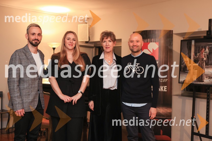  Jernej Pristov, vodja službe za odnose z javnostmi SNG Drama Ljubljana;  Barbara Svetek, vodja službe za marketing SNG Drama Ljubljana;  Vesna Jurca Tadel, ravnateljice SNG Drama Ljubljana;  Tomislav Zajec, hrvaški pisecGospa Dalloway, premiera, SNG Drama Ljubljana