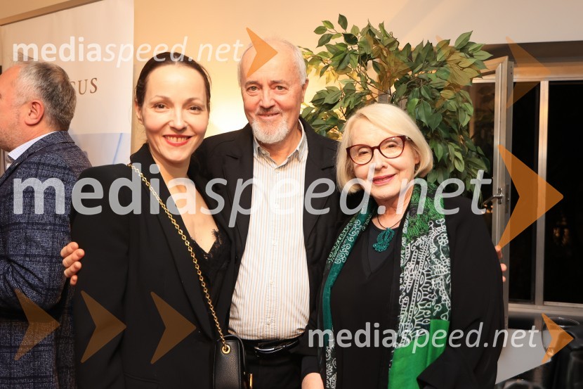 Iva babič s staršiGospa Dalloway, premiera, SNG Drama Ljubljana