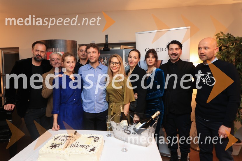  Uroš Fürst, igralec;  Vojko Zidar, igralec;  Maša Derganc, igralka;  Gorazd  Logar, igralec;  Peter Petkovšek, režiser;  Saša  Mihelčič, igralka;  Iva Babić, igralka;  Saša Pavlin Stošić, igralka;  Saša Tabaković, igralec, nekdanji poslanec SMC;  Tomislav Zajec, hrvaški pisecGospa Dalloway, premiera, SNG Drama Ljubljana