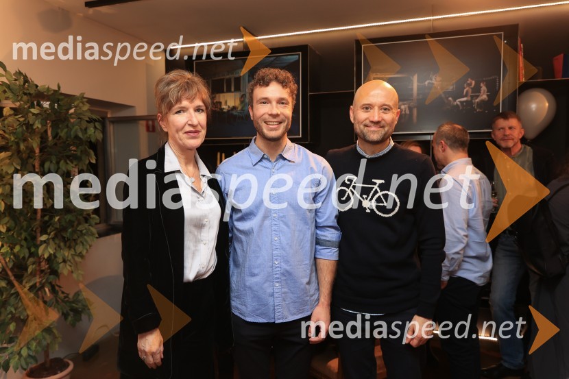  Vesna Jurca Tadel, ravnateljice SNG Drama Ljubljana;  Peter Petkovšek, režiser;  Tomislav Zajec, hrvaški pisecGospa Dalloway, premiera, SNG Drama Ljubljana