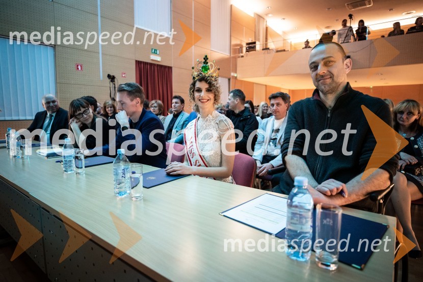  Vida Milvojša, Miss Slovenije 2022;  Bogdan Kronovšek, direktor Termo-tehnika d.o.o. Miss Slovenije 2023, polfinalni izbor