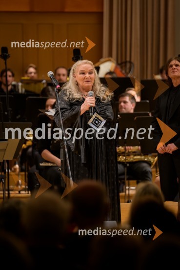  Elda Viler, pevkaElda Viler z orkestrom Ave in gosti, koncert ob 60. letnici delovanja