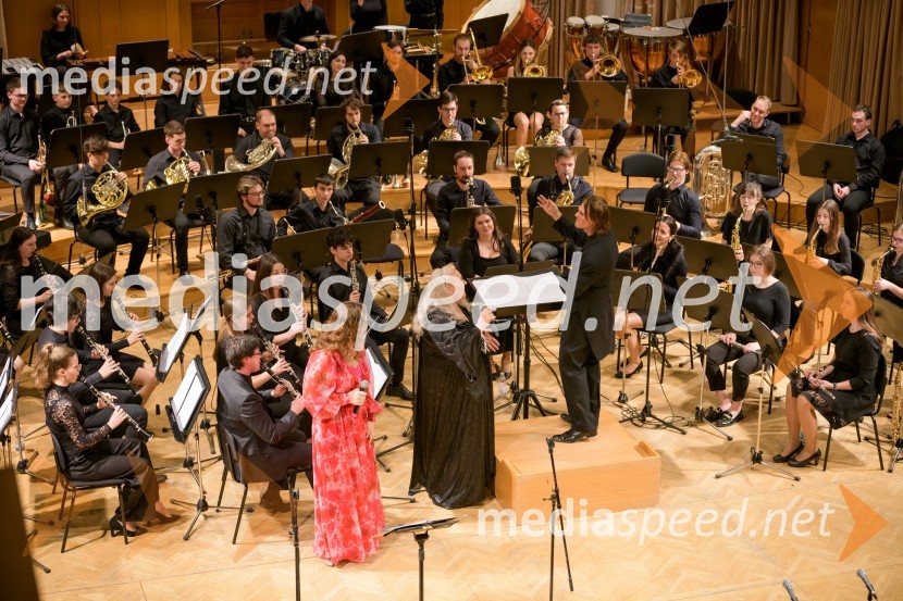  Ana Dežman, pevka;  Elda Viler, pevkaElda Viler z orkestrom Ave in gosti, koncert ob 60. letnici delovanja