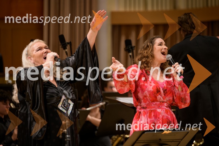  Elda Viler, pevka;  Ana Dežman, pevkaElda Viler z orkestrom Ave in gosti, koncert ob 60. letnici delovanja