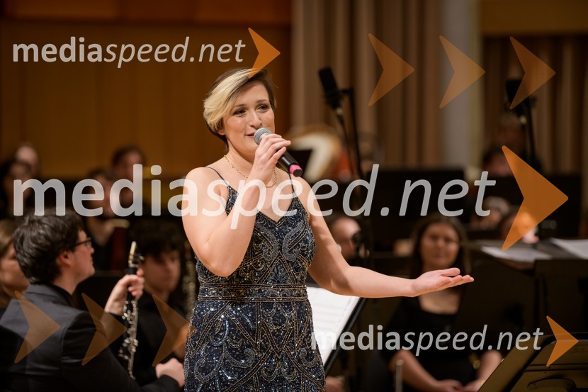  Tanja Srednik, glasbenicaElda Viler z orkestrom Ave in gosti, koncert ob 60. letnici delovanja