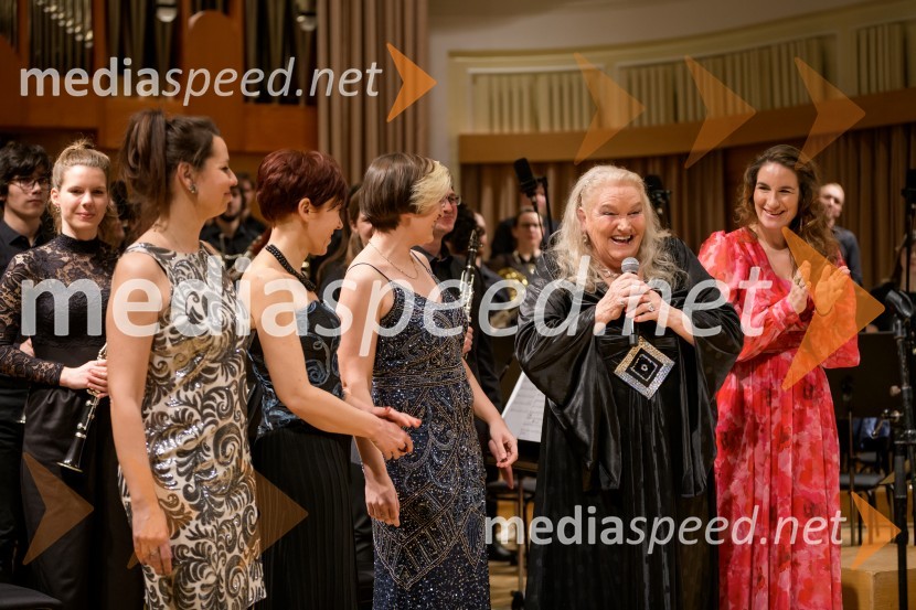  Iva Stanič, pevka;  Kristina Oberžan, glasbenica;  Tanja Srednik, glasbenica;  Elda Viler, pevka;  Ana Dežman, pevkaElda Viler z orkestrom Ave in gosti, koncert ob 60. letnici delovanja