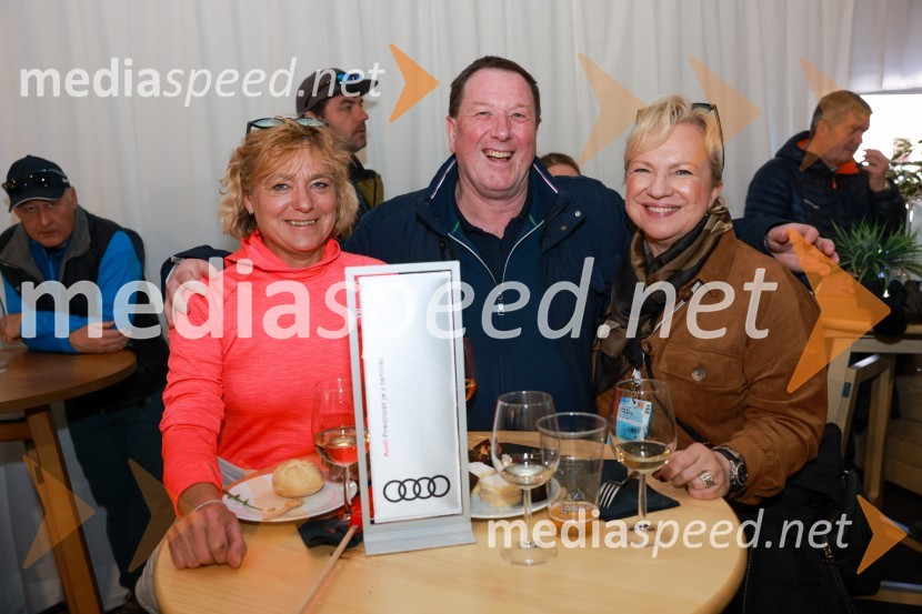  Metka Jerman Šenica,  nekdanja smučarka;  Sandi Šegatin;  Sabrina Pečelin, vodja odnosov z javnostmi pri Porsche Slovenija d.o.o.62. Pokal Vitranc, sobota
