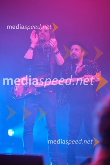  Uroš Škerl Kramberger - Hipi, glasbenik, Hamo & Tribute 2 Love;  Denis Horvat - Duki, glasbenik, Hamo & Tribute 2 LoveHamo & Tribute 2 Love, koncert ob izidu albuma 22