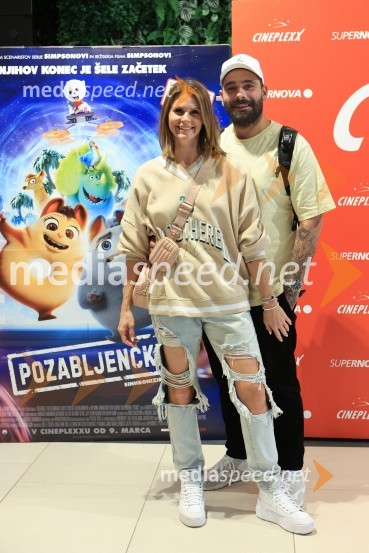  Teja  Jugovic, spletna vplivnica, Cool mamacita;  Jani Jugovic, Cool FotrDružinski dan s filmom Pozabljenčki, Cineplexx