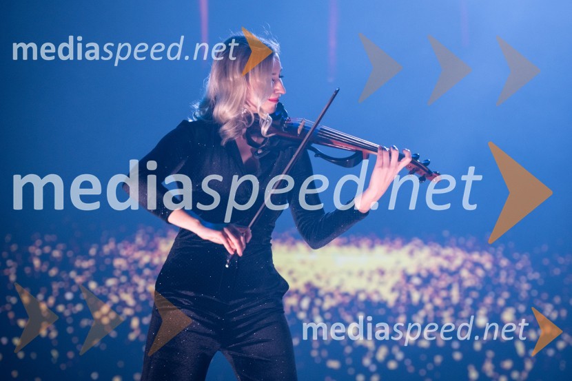  Maša Golob, violinistkaPodelitev pokalov sobotnega veleslaloma in javni žreb, 62. Pokal Vitranc