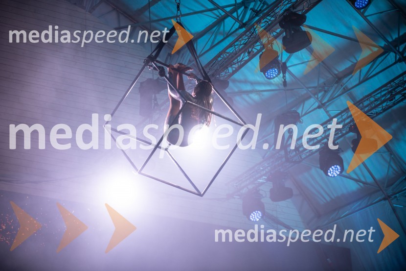  Tamia Šeme, cirkuška umetnicaPodelitev pokalov sobotnega veleslaloma in javni žreb, 62. Pokal Vitranc