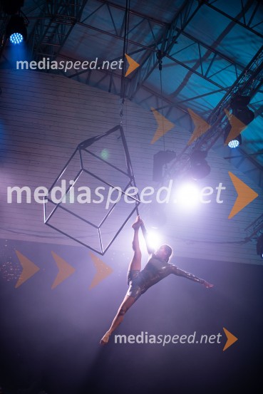  Tamia Šeme, cirkuška umetnicaPodelitev pokalov sobotnega veleslaloma in javni žreb, 62. Pokal Vitranc