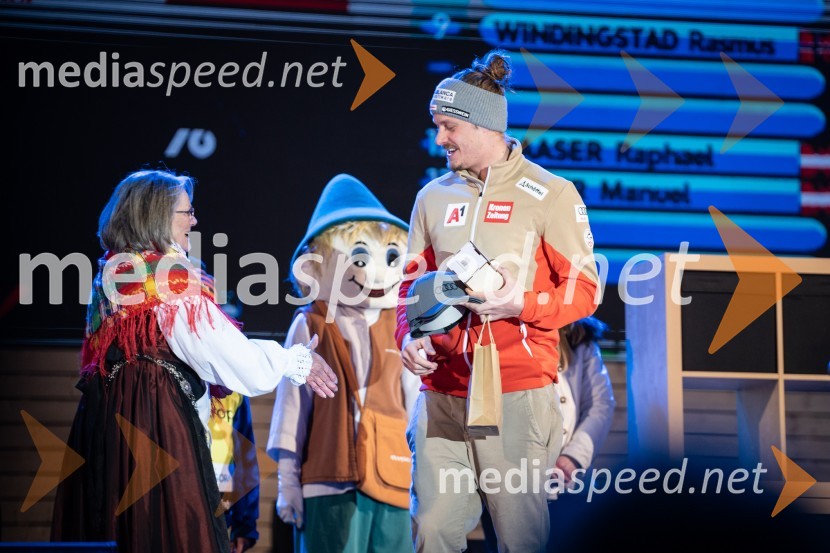  ... ;  Manuel Feller, smučar (Avstrija)Podelitev pokalov sobotnega veleslaloma in javni žreb, 62. Pokal Vitranc