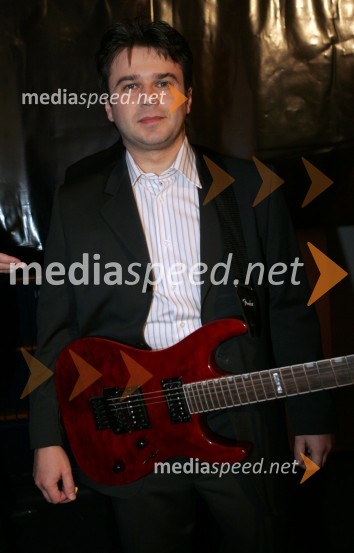 Matjaž Vlašič, skupina YuhubandaSRF - Slovensi radijski festival 2005