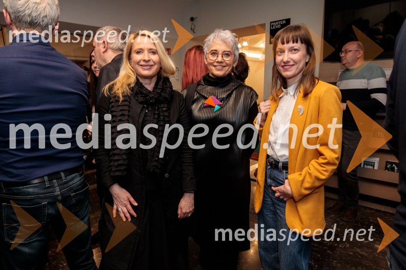 Tatjana Doma, dramaturginja SLG Celje;  Alja Predan, dramaturginja SLG Celje, nekdanja umetniška direktorica Festivala Borštnikovo srečanje, selektorica festivala Dneva komedije;  Živa Čebulj, prevajalka in lektorica31. Dnevi Komedije v Celju, zaključek festivala s Tadejem Tošem