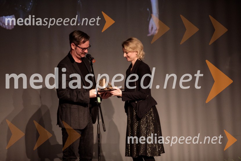  Jurij  Zrnec, igralec;  Alenka Kraigher, igralka31. Dnevi Komedije v Celju, zaključek festivala s Tadejem Tošem