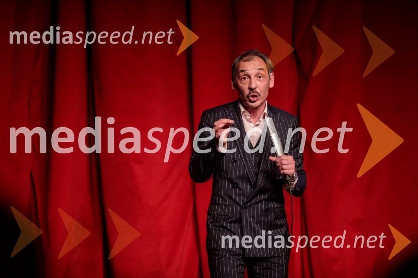  Tadej Toš, igralec, komik in TV voditelj31. Dnevi Komedije v Celju, zaključek festivala s Tadejem Tošem