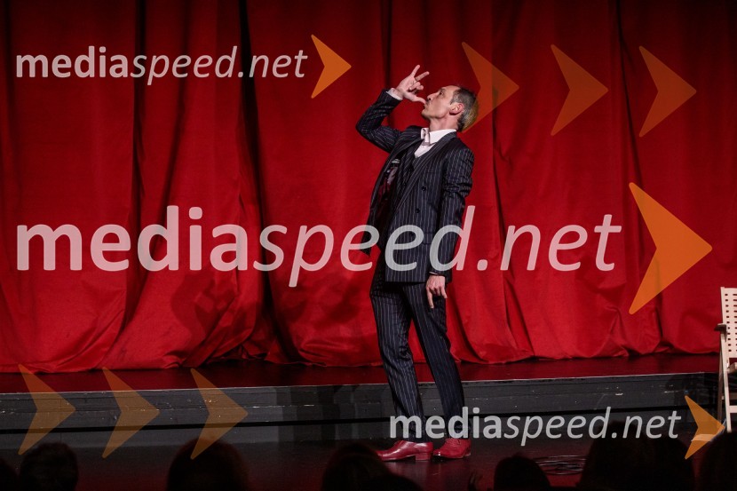  Tadej Toš, igralec, komik in TV voditelj31. Dnevi Komedije v Celju, zaključek festivala s Tadejem Tošem