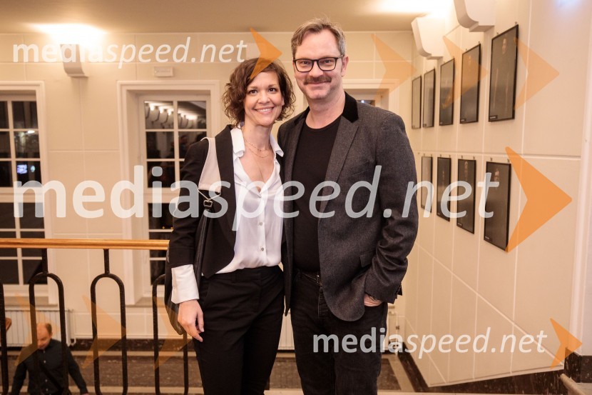  Ajda Valcl, režiserka;  Jurij  Zrnec, igralec31. Dnevi Komedije v Celju, zaključek festivala s Tadejem Tošem