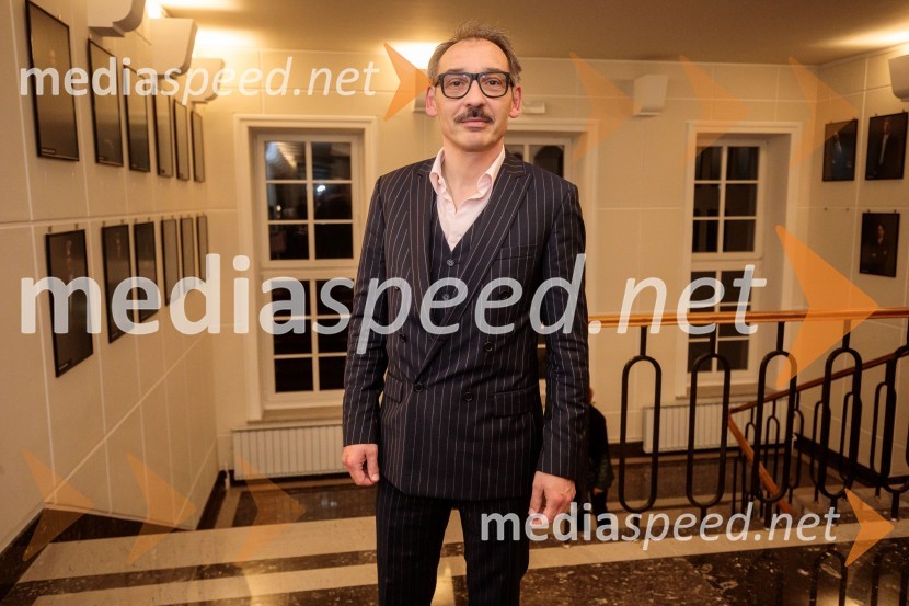  Tadej Toš, igralec, komik in TV voditelj31. Dnevi Komedije v Celju, zaključek festivala s Tadejem Tošem