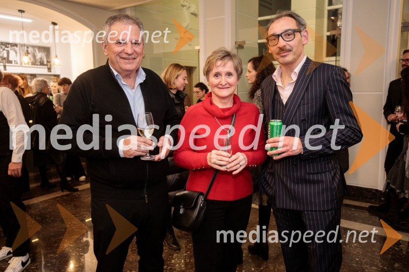  ... ;  ... ;  Tadej Toš, igralec, komik in TV voditelj31. Dnevi Komedije v Celju, zaključek festivala s Tadejem Tošem