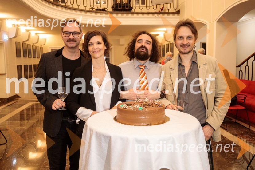  Jurij  Zrnec, igralec;  Ajda Valcl, režiserka;   Jure Novak, režiser, direktor, Prešernovo gledališče Kranj;  Blaž Setnikar, igralec31. Dnevi Komedije v Celju, zaključek festivala s Tadejem Tošem