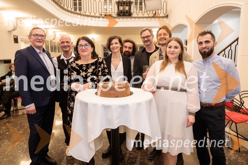  ... ;  Miha Golob, upravnik in umetniški vodja, SLG Celje;  ... ;  Ajda Valcl, režiserka;   Jure Novak, režiser, direktor, Prešernovo gledališče Kranj;  Jurij  Zrnec, igralec;  Blaž Setnikar, igralec;  ... ;  ... 31. Dnevi Komedije v Celju, zaključek festivala s Tadejem Tošem