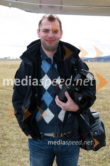 Sašo Bizjak, fotografMilan Pogačnik, minister za kmetijstvo, gozdarstvo in prehrano obiskal Letalski center Maribor