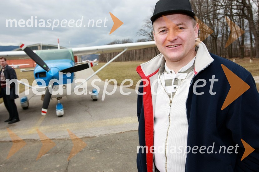Franc Kangler, župan Mestne občine MariborMilan Pogačnik, minister za kmetijstvo, gozdarstvo in prehrano obiskal Letalski center Maribor