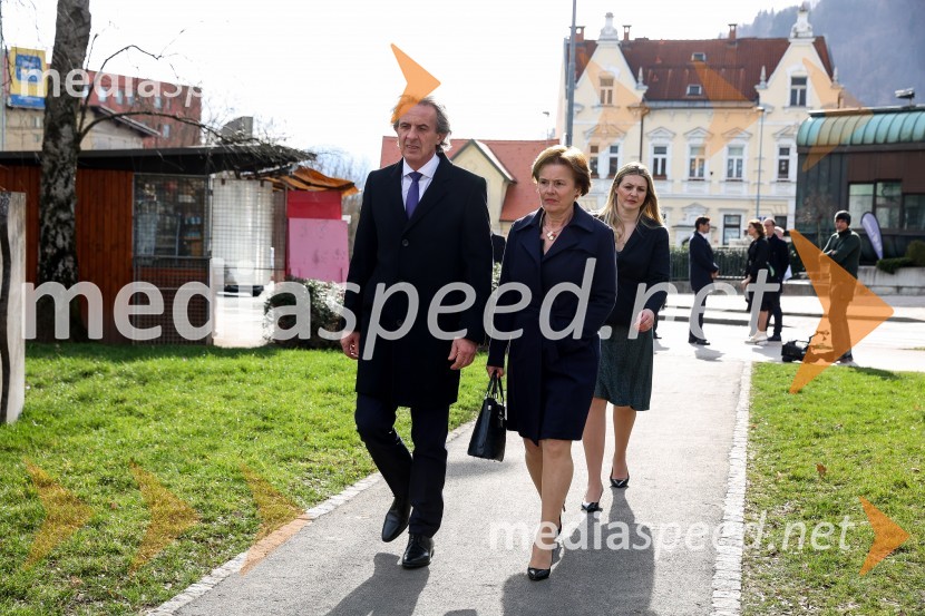 Odkritje madžarskega kipa v parku La Ciotat v Kranju