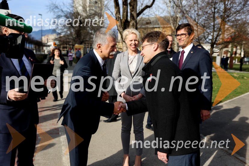  László Kövér, predsednik Državnega zbora Madžarske;  András Cser-Palkovics, župan, SzékesfehérvárOdkritje madžarskega kipa v parku La Ciotat v Kranju