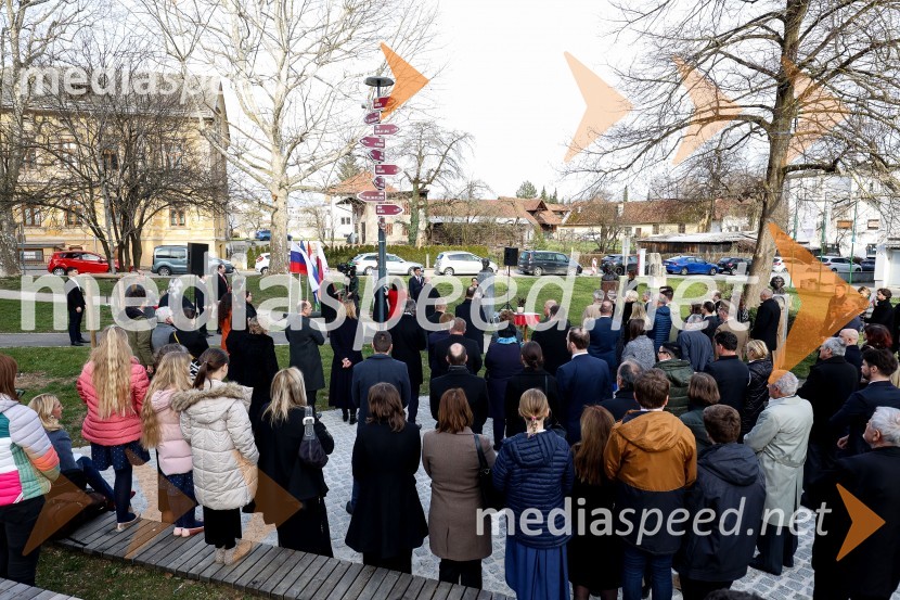 Odkritje madžarskega kipa v parku La Ciotat v Kranju