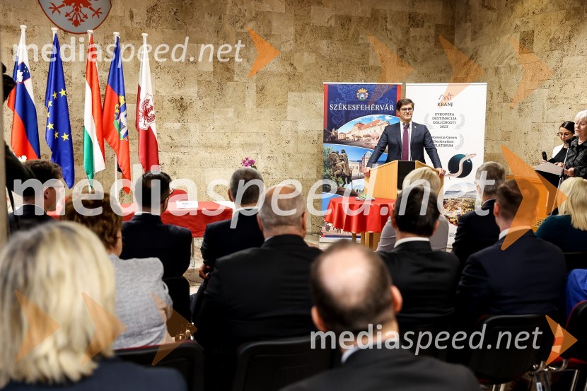  Matjaž Rakovec, župan Mestne občine KranjOdkritje madžarskega kipa v parku La Ciotat v Kranju