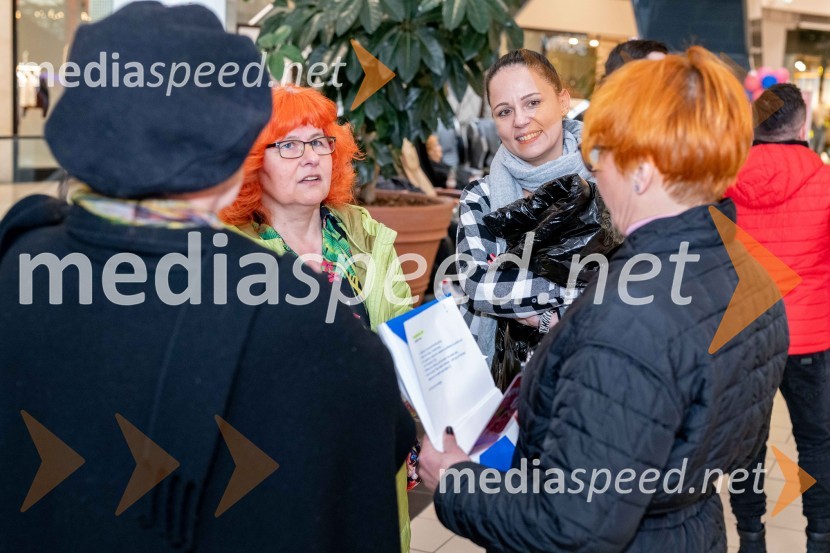  Mojca Marot, novinarka;  Nina  Slak, novinarka, Štajerski val;  Nena Horvat, vodja marketinga City Center CeljeCitycentrov 17. rojstni dan, novinarska konferenca