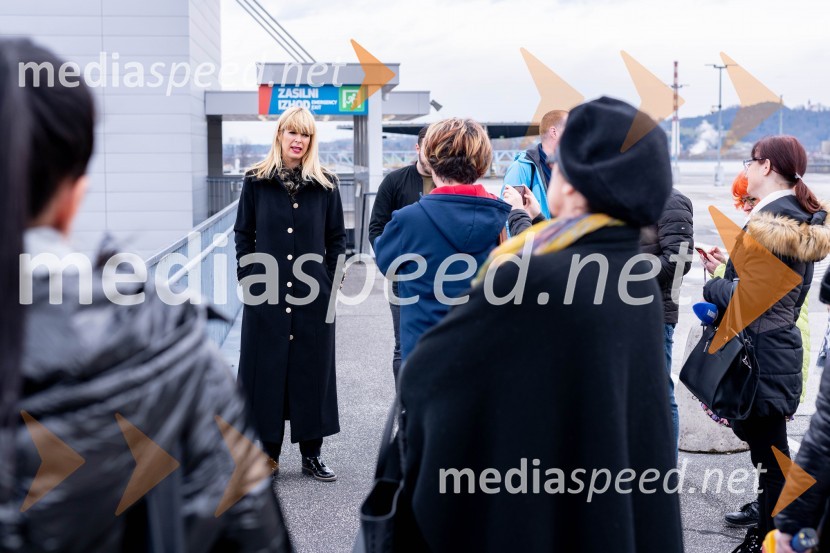  Darja Lesjak, center manager, Citycenter CeljeCitycentrov 17. rojstni dan, novinarska konferenca