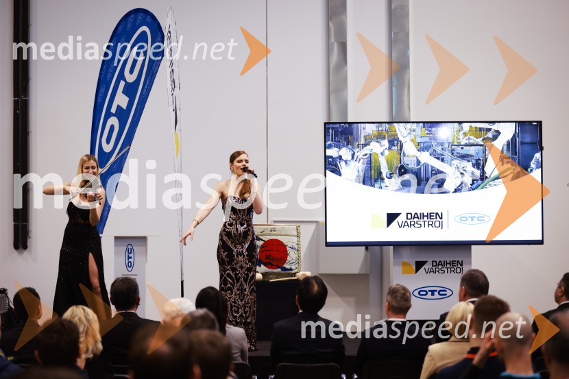  Maša Golob, violinistka;  Flora Ema Lotrič, pevkaDaihen Varstroj, slavnostno odprtje nove proizvodne hale