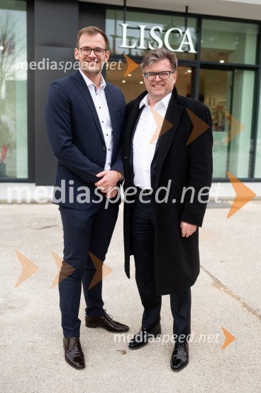  Luka Južna, direktor podjetja Lisca;  Dari Južna,  lastnik podjetja LiscaOtvoritev nove Liscine prodajalne